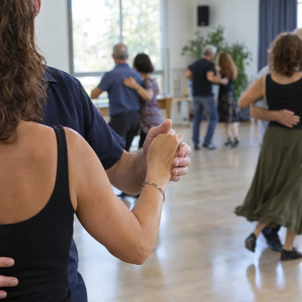 מחול ריקודים סלוניים דימה אורודובסקי - זומבה לטינית 16+