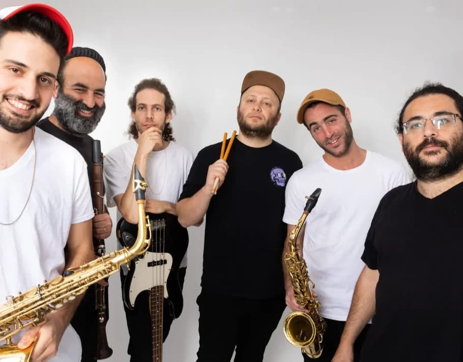 פולקעס - לייב
