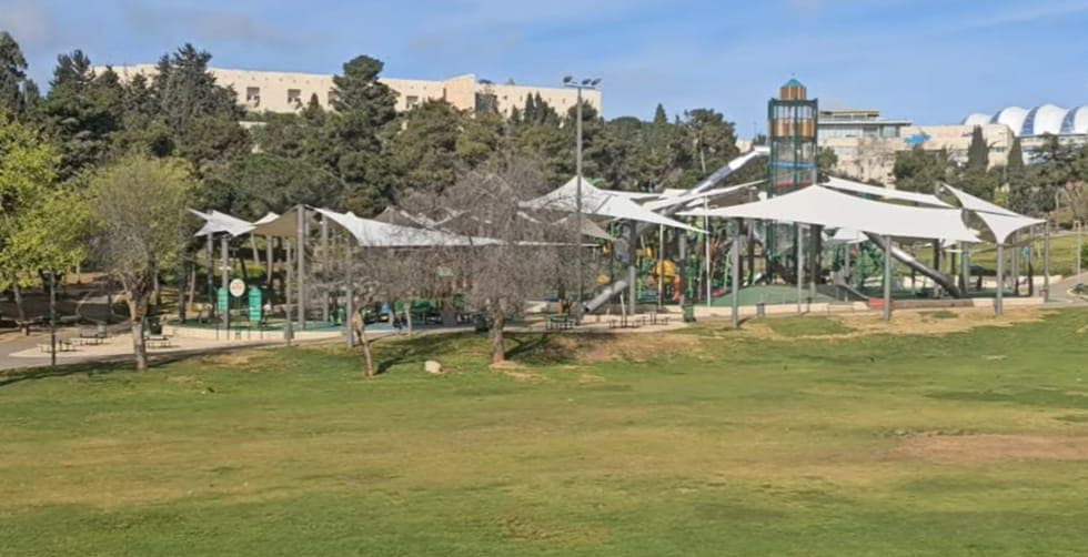 גן סאקר