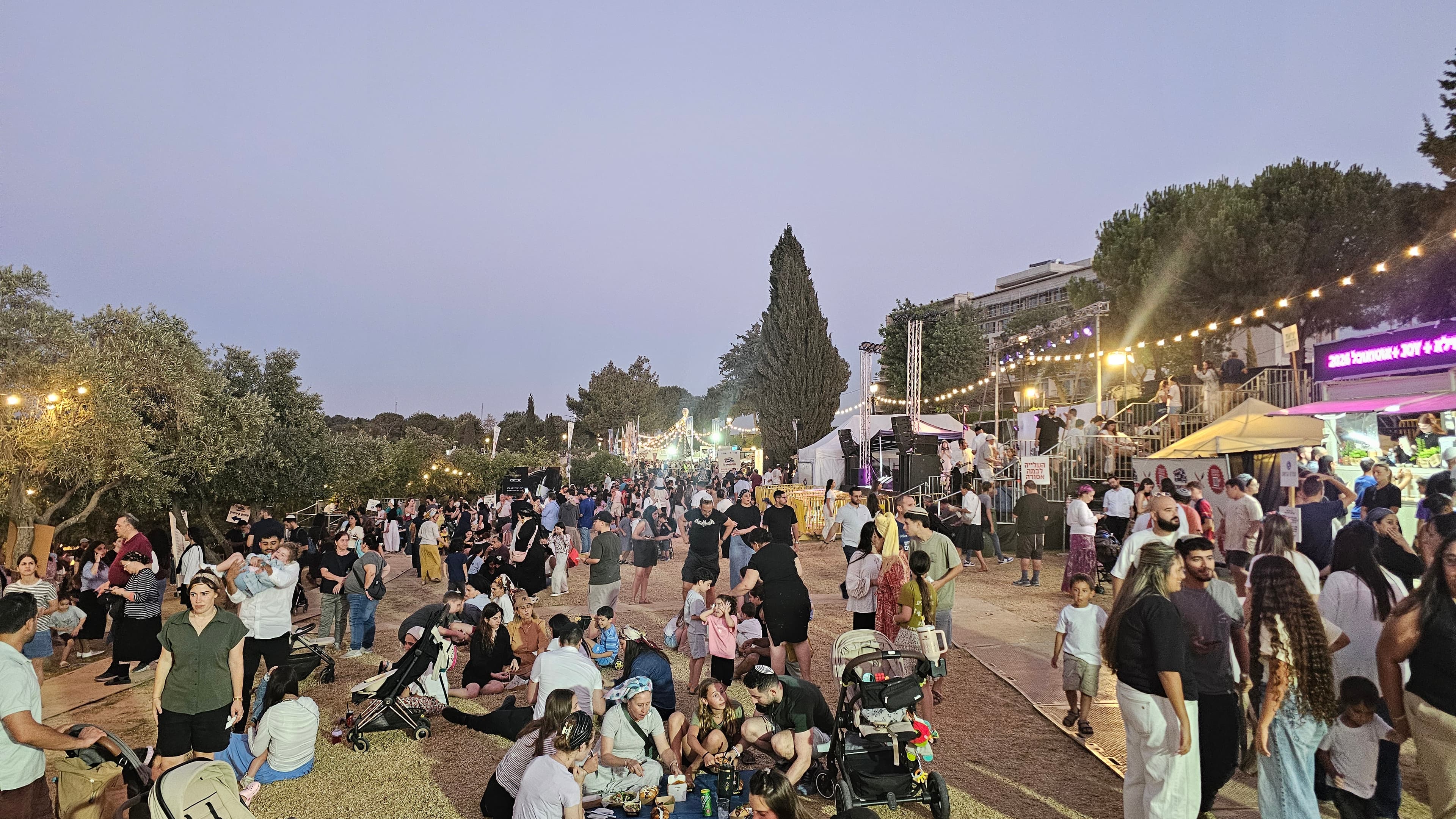 אוטו אוכל 2026 — התפריט המלא, המחירים, ומה כדאי להזמין