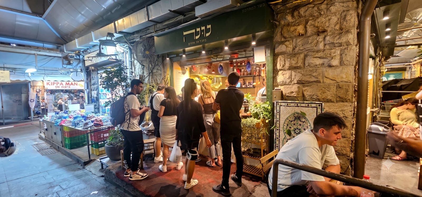 נונה — מופלטה בשוק